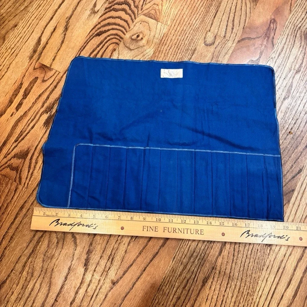 Vintage‎ Fisher Co Jewelers Tarnish Preventing Silverware Roll 12 Slot Blue